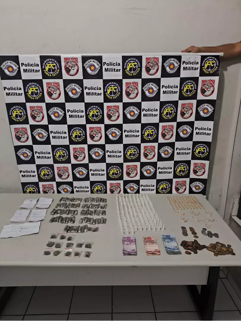 PM faz ofensiva contra o tráfico na Vila Barros e prende dupla atuando em 